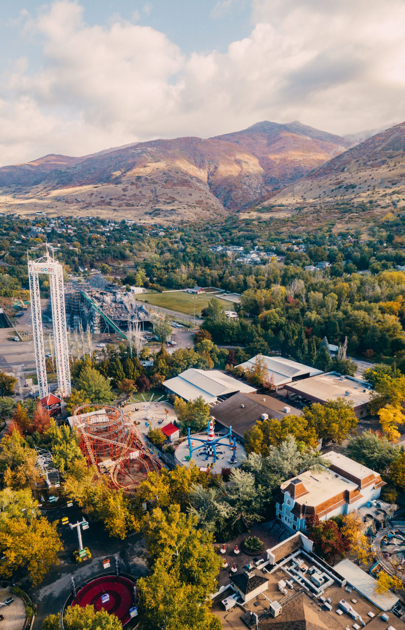 Lagoon from the air in fall, Wasatch mountains behind
